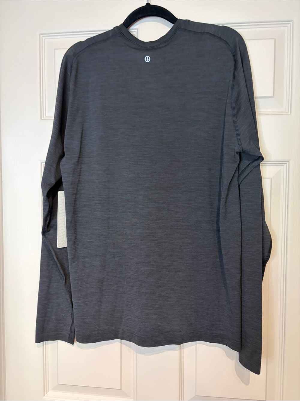 Lululemon Men's Metal Vent Tech Shirt - Picture 4 of 5